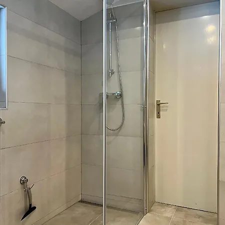 Lovely 3-bedroom Unit With Eiger View