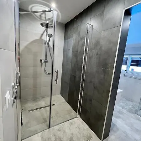 Lovely 3-bedroom Unit With Eiger View Grindelwald